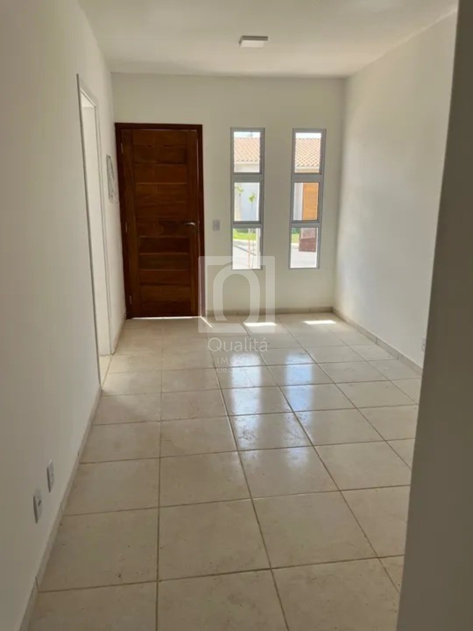 Casa de Condomínio à venda com 2 quartos, 50000m² - Foto 1