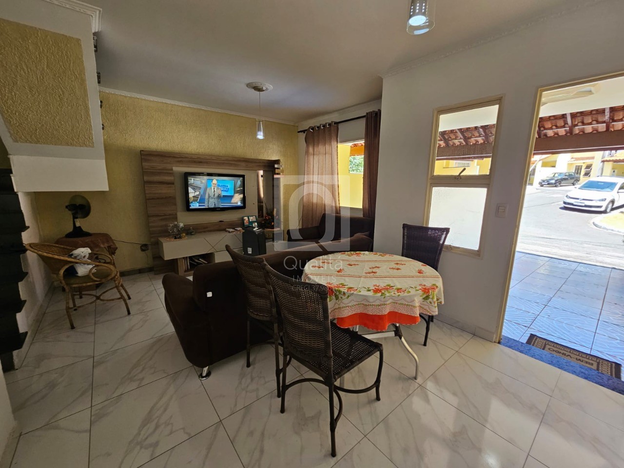 Casa de Condomínio à venda com 2 quartos, 100m² - Foto 4