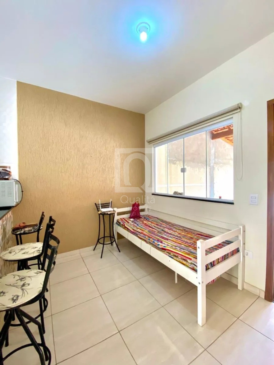 Casa à venda com 2 quartos, 48m² - Foto 4