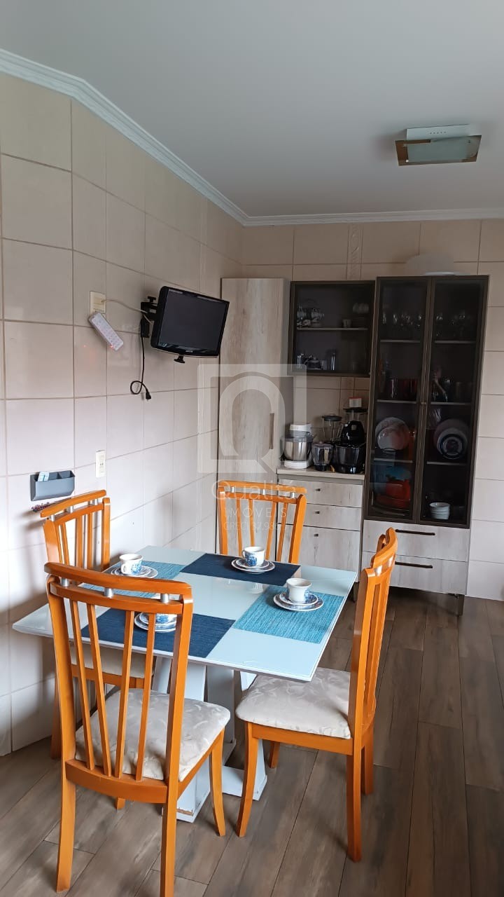 Casa, 3 quartos, 258 m² - Foto 3