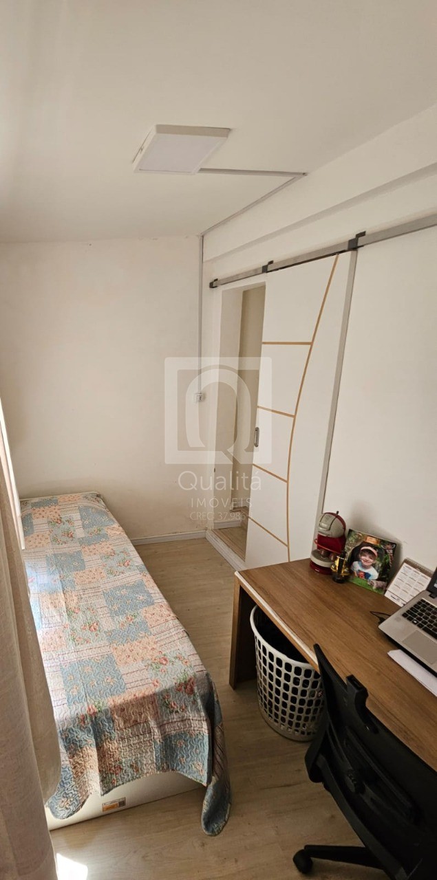 Casa à venda com 2 quartos, 125m² - Foto 3