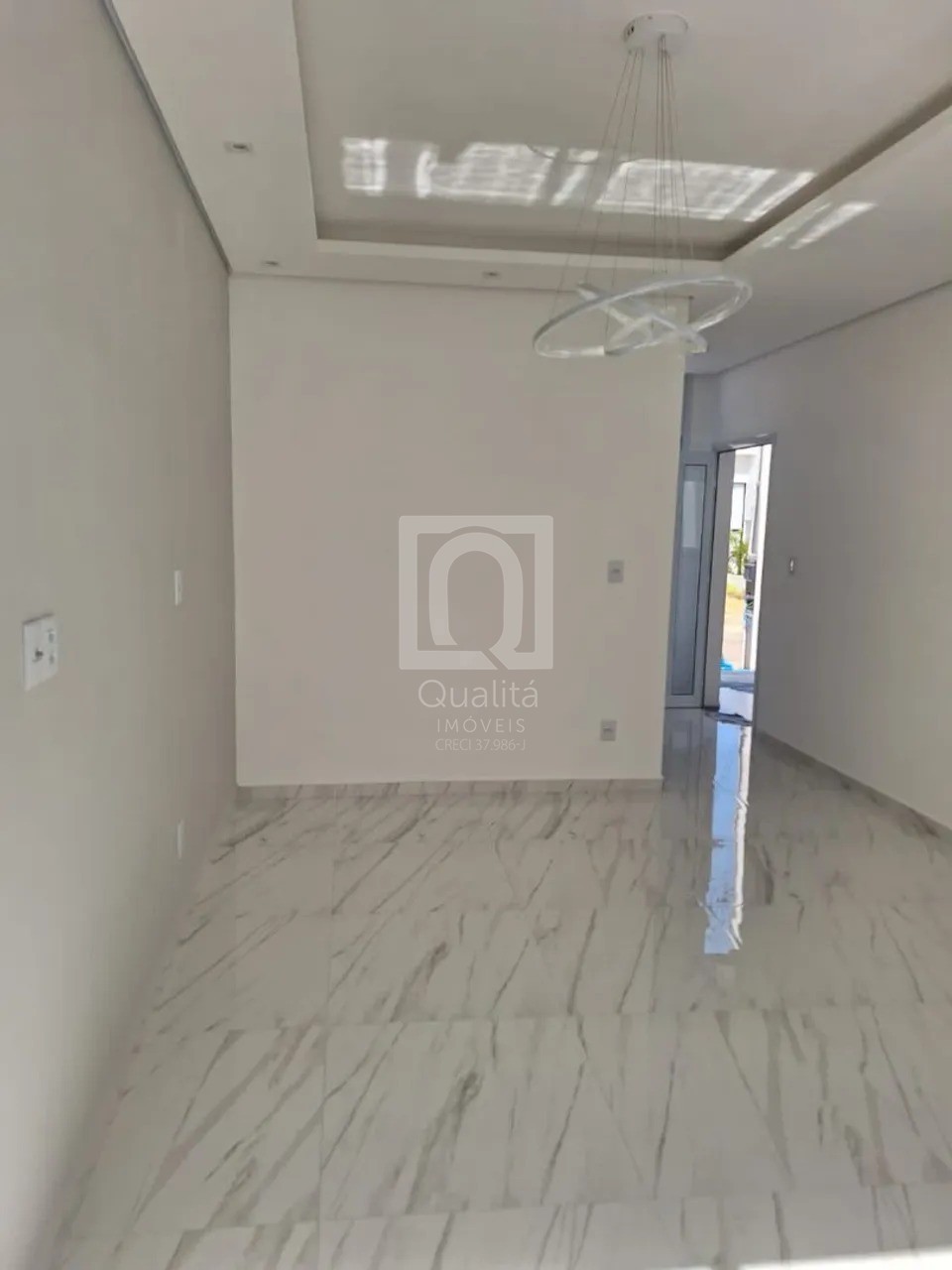Casa de Condomínio à venda com 3 quartos, 154m² - Foto 2