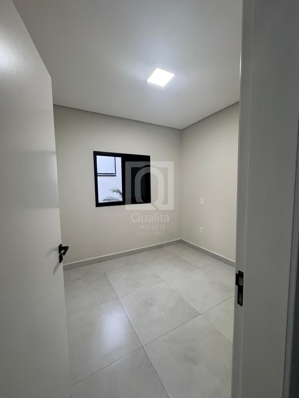 Casa à venda com 2 quartos, 154m² - Foto 3