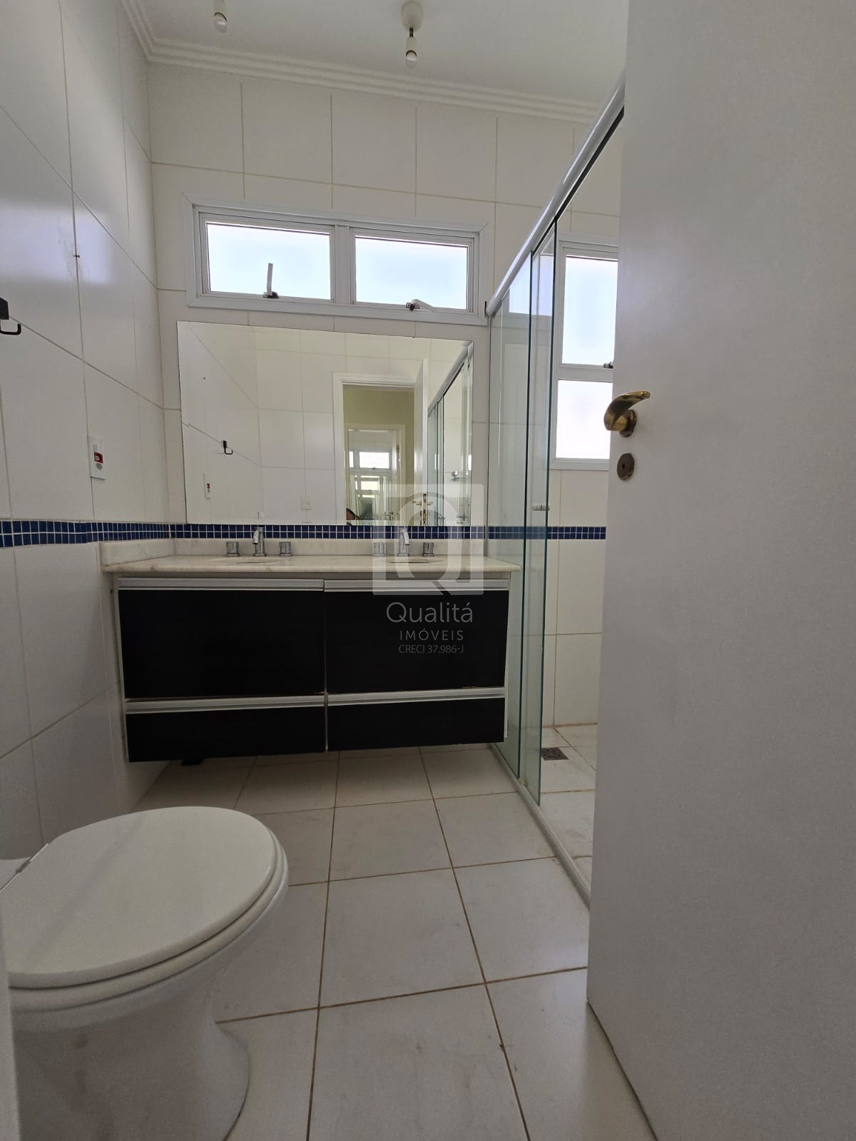 Casa de Condomínio à venda com 5 quartos, 228m² - Foto 30