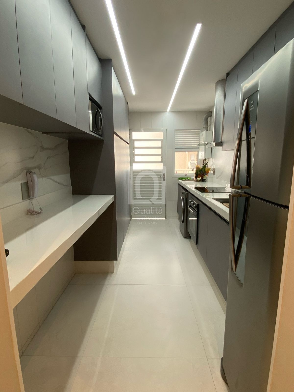 Apartamento à venda com 2 quartos, 98m² - Foto 12