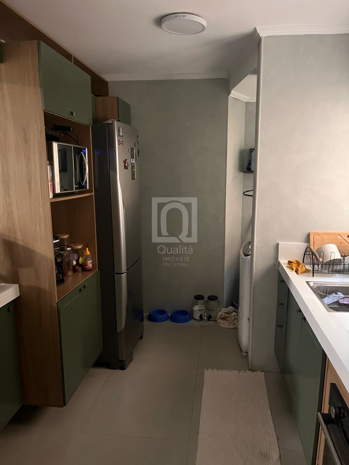 Apartamento à venda com 3 quartos, 77m² - Foto 2