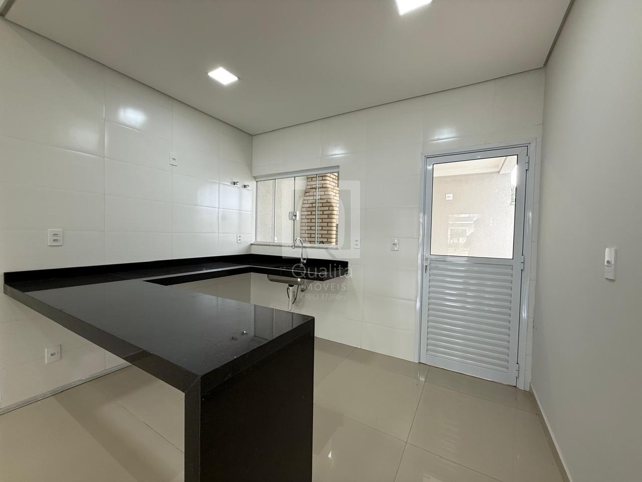 Casa de Condomínio à venda com 3 quartos, 1000m² - Foto 3