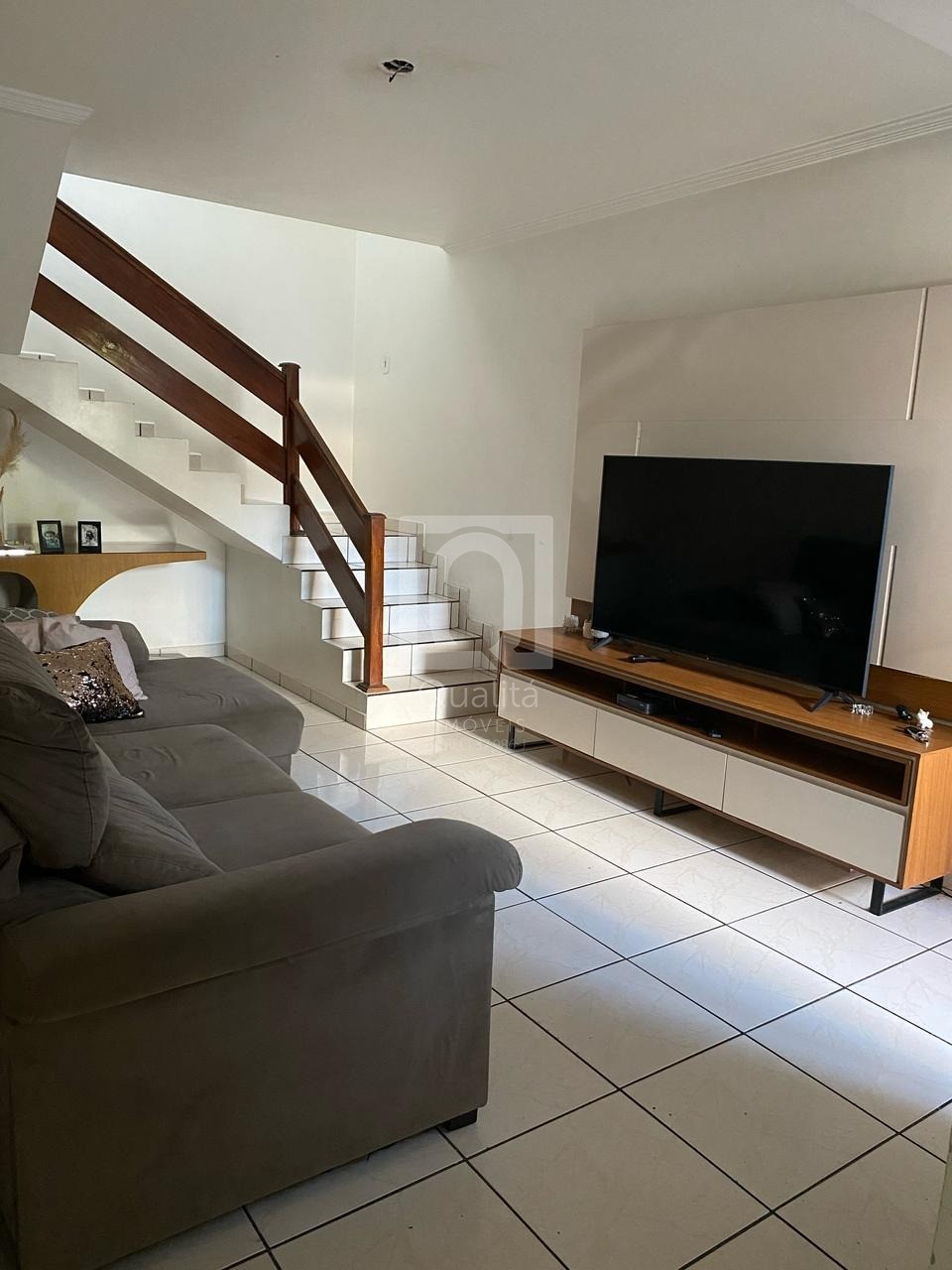 Sobrado à venda com 2 quartos, 150m² - Foto 1