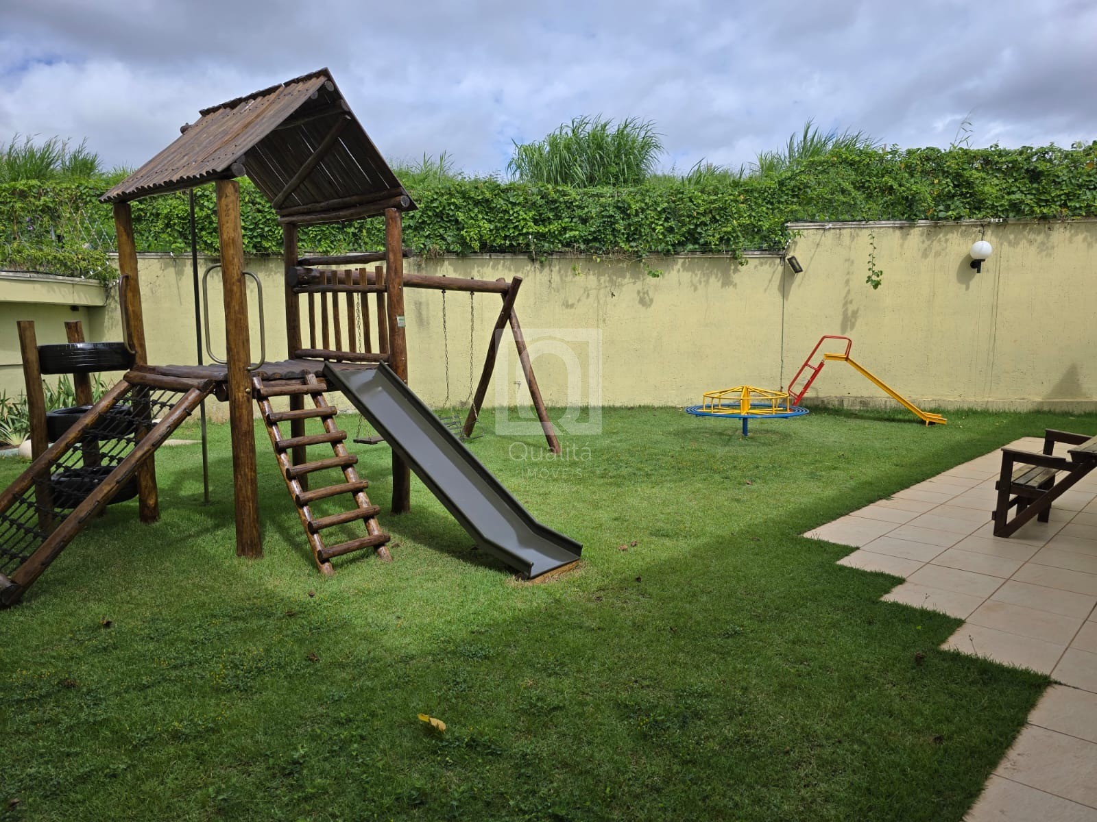 Casa de Condomínio à venda com 5 quartos, 228m² - Foto 45