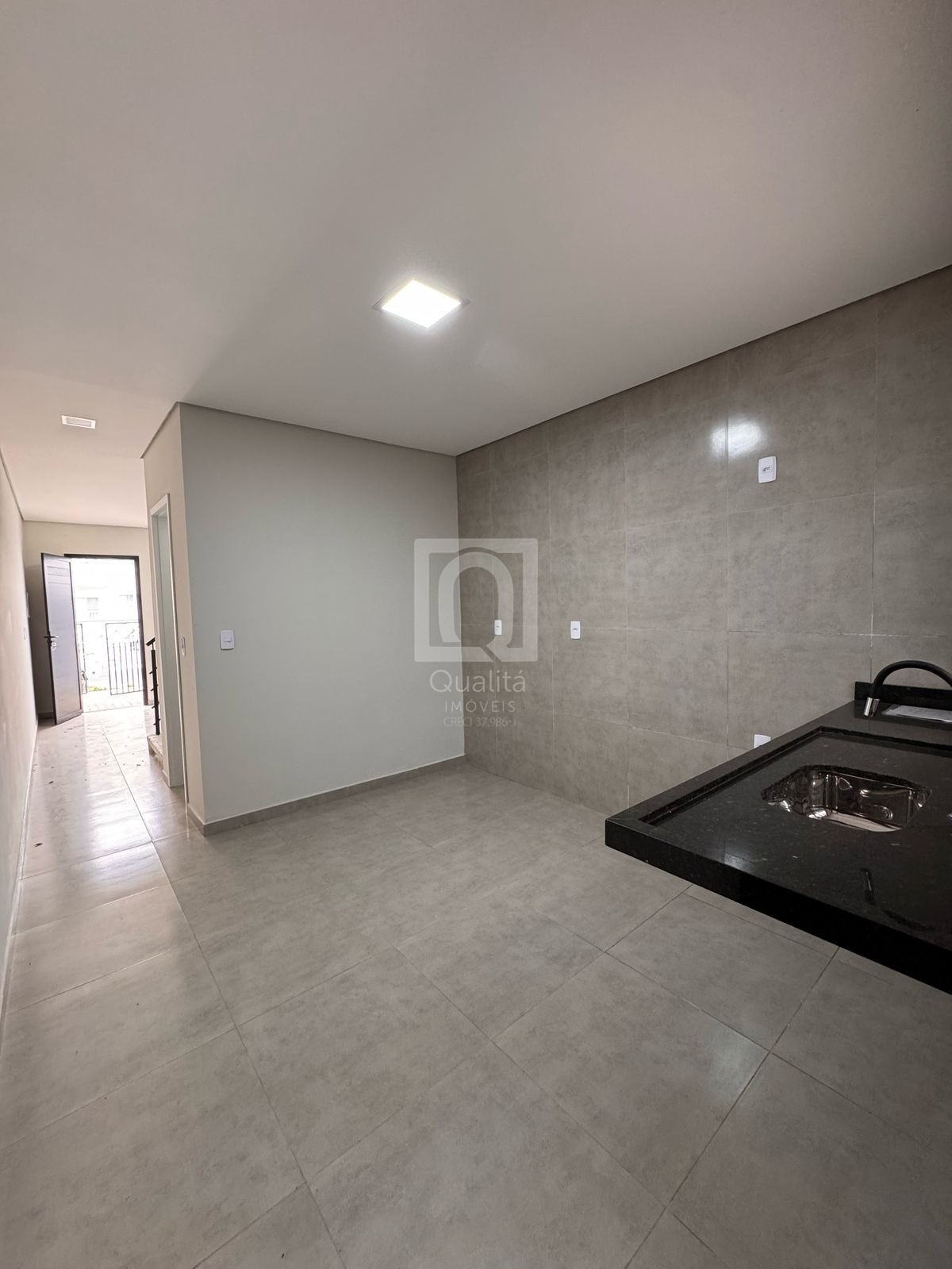 Sobrado à venda com 2 quartos, 62m² - Foto 4