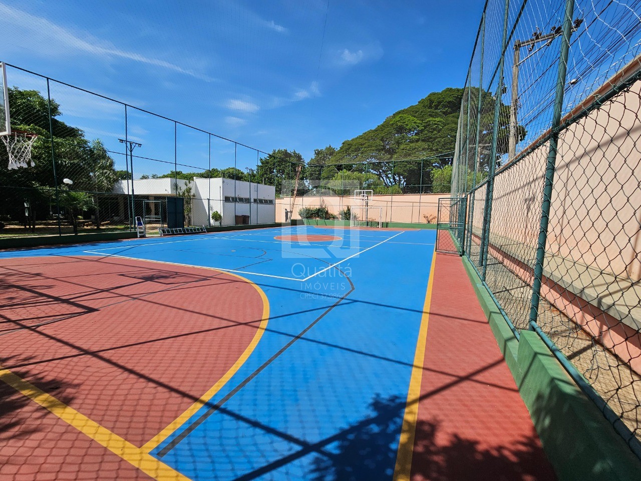Casa de Condomínio à venda e aluguel com 3 quartos, 200m² - Foto 23