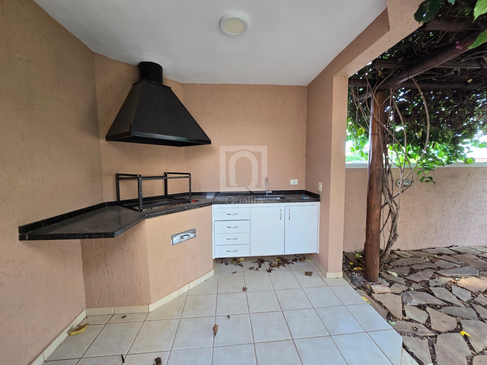 Casa de Condomínio à venda com 5 quartos, 228m² - Foto 32