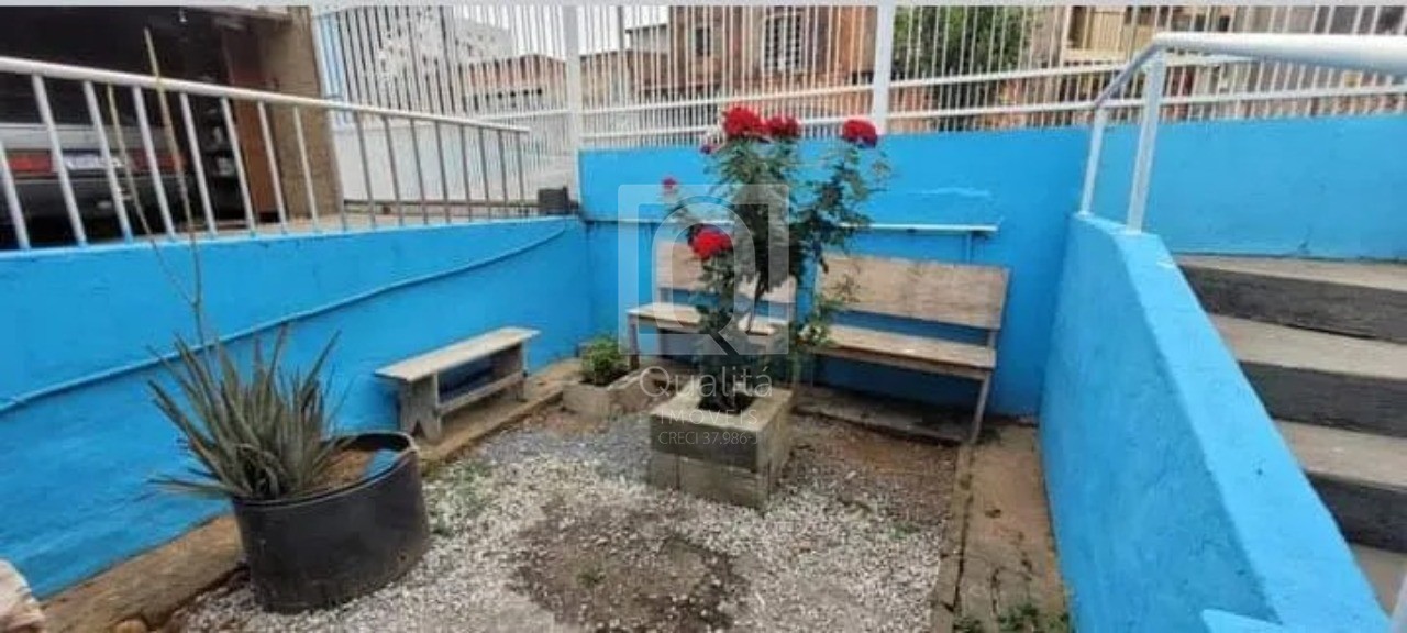 Casa à venda com 3 quartos, 512m² - Foto 2