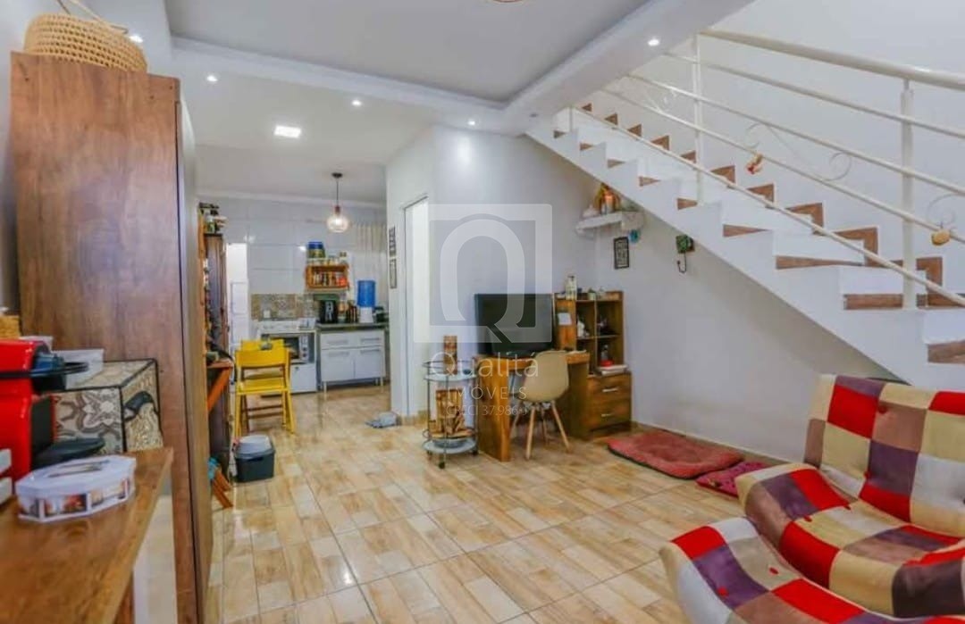 Sobrado à venda com 2 quartos, 90m² - Foto 1