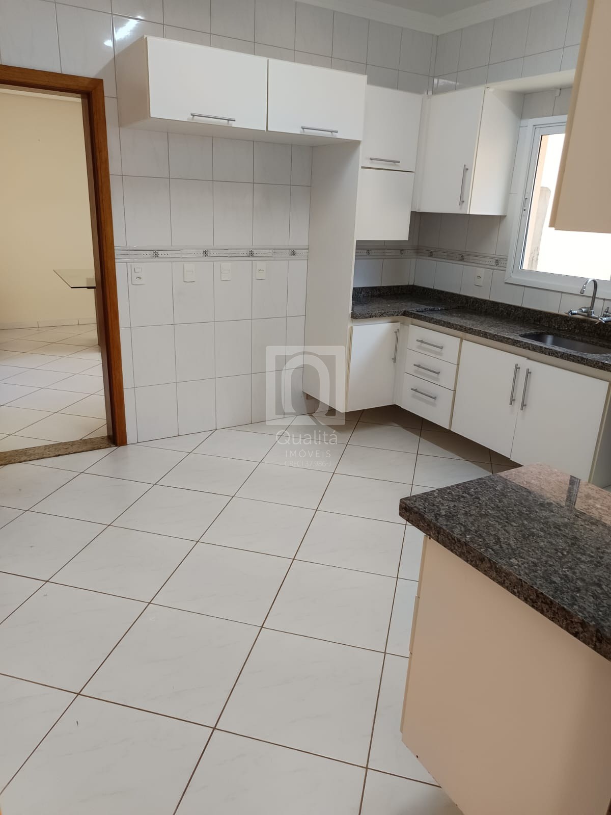 Casa de Condomínio à venda com 3 quartos, 300m² - Foto 9