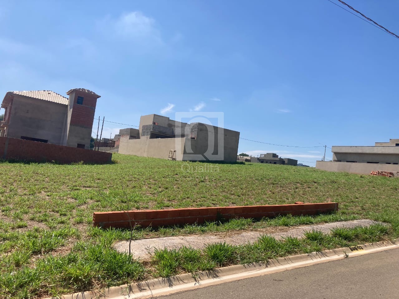 Terreno à venda, 225m² - Foto 1