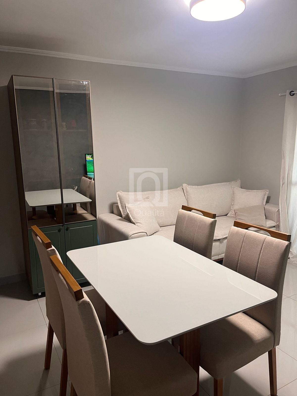 Apartamento à venda com 3 quartos, 77m² - Foto 1