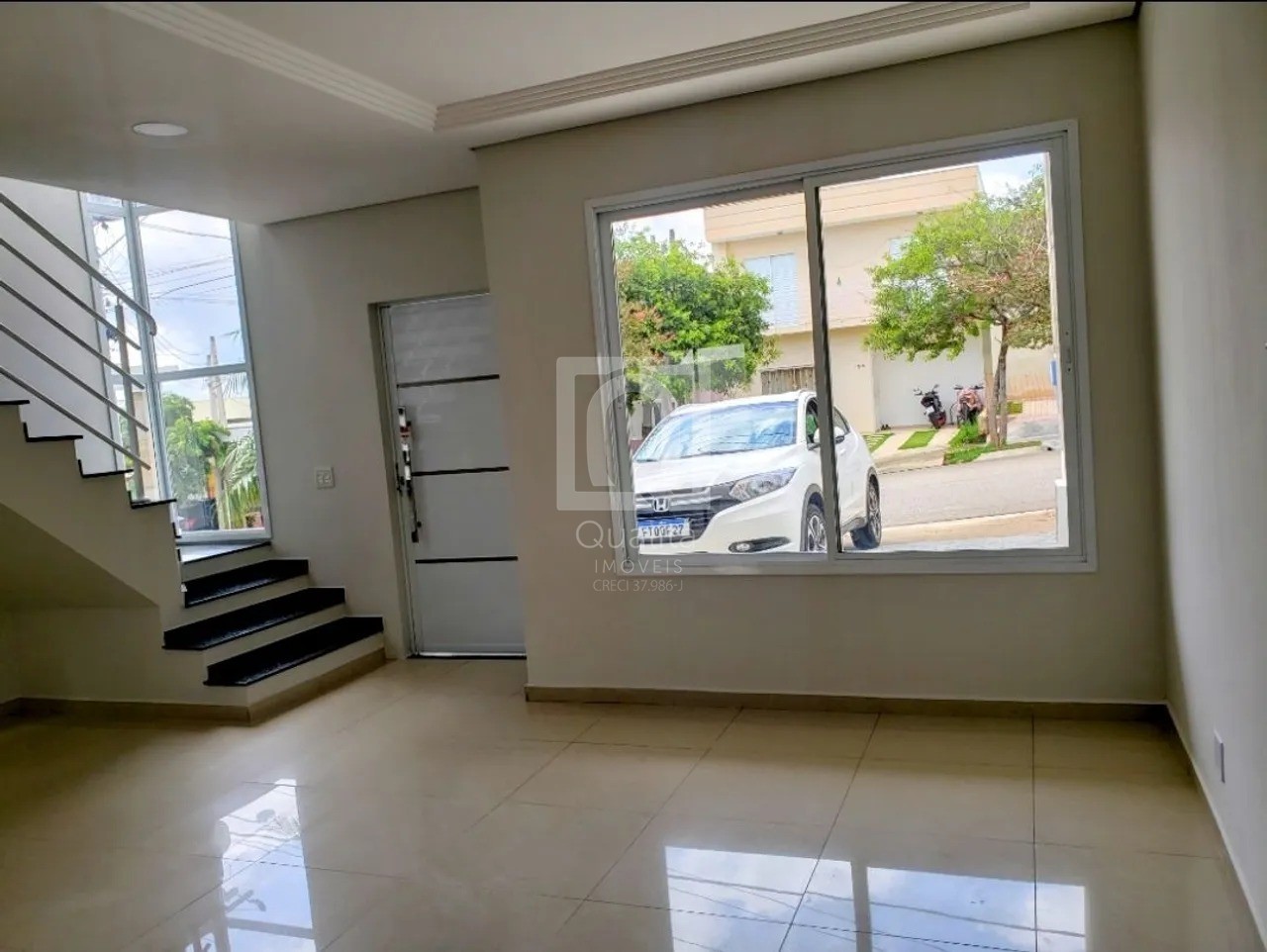Casa de Condomínio à venda com 3 quartos, 164m² - Foto 2