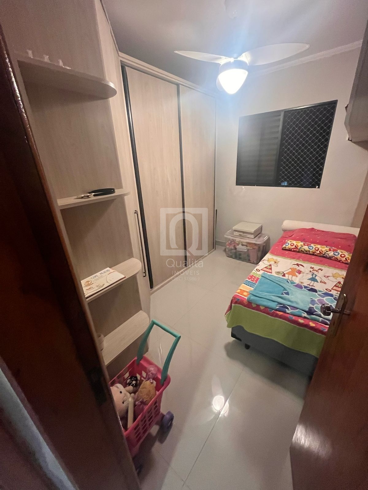Apartamento à venda com 3 quartos, 77m² - Foto 17