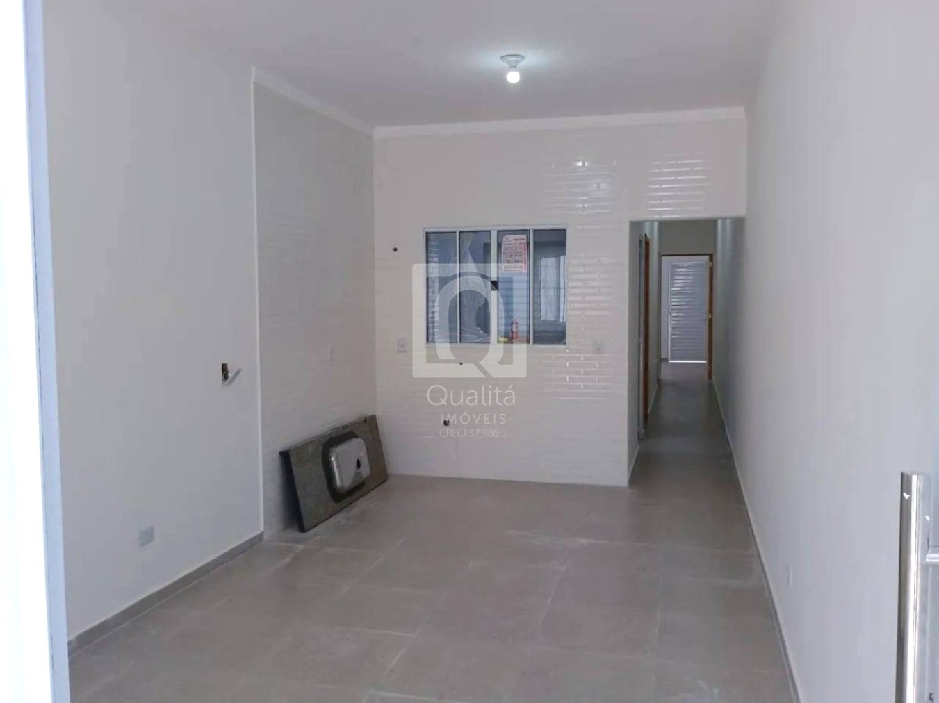 Casa à venda com 2 quartos, 88m² - Foto 1