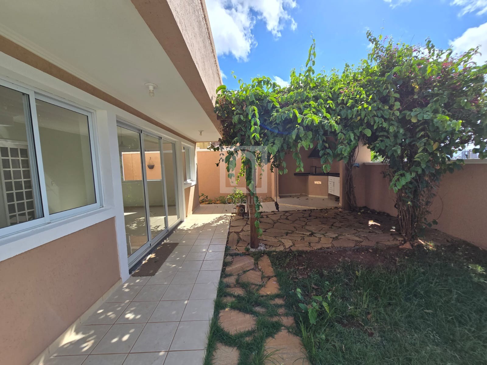 Casa de Condomínio à venda com 5 quartos, 228m² - Foto 36