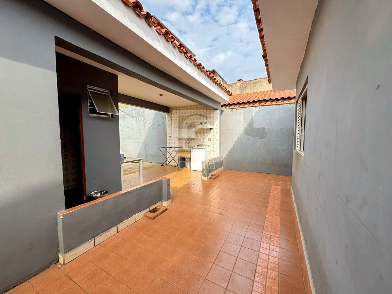 Casa à venda com 3 quartos, 360m² - Foto 21