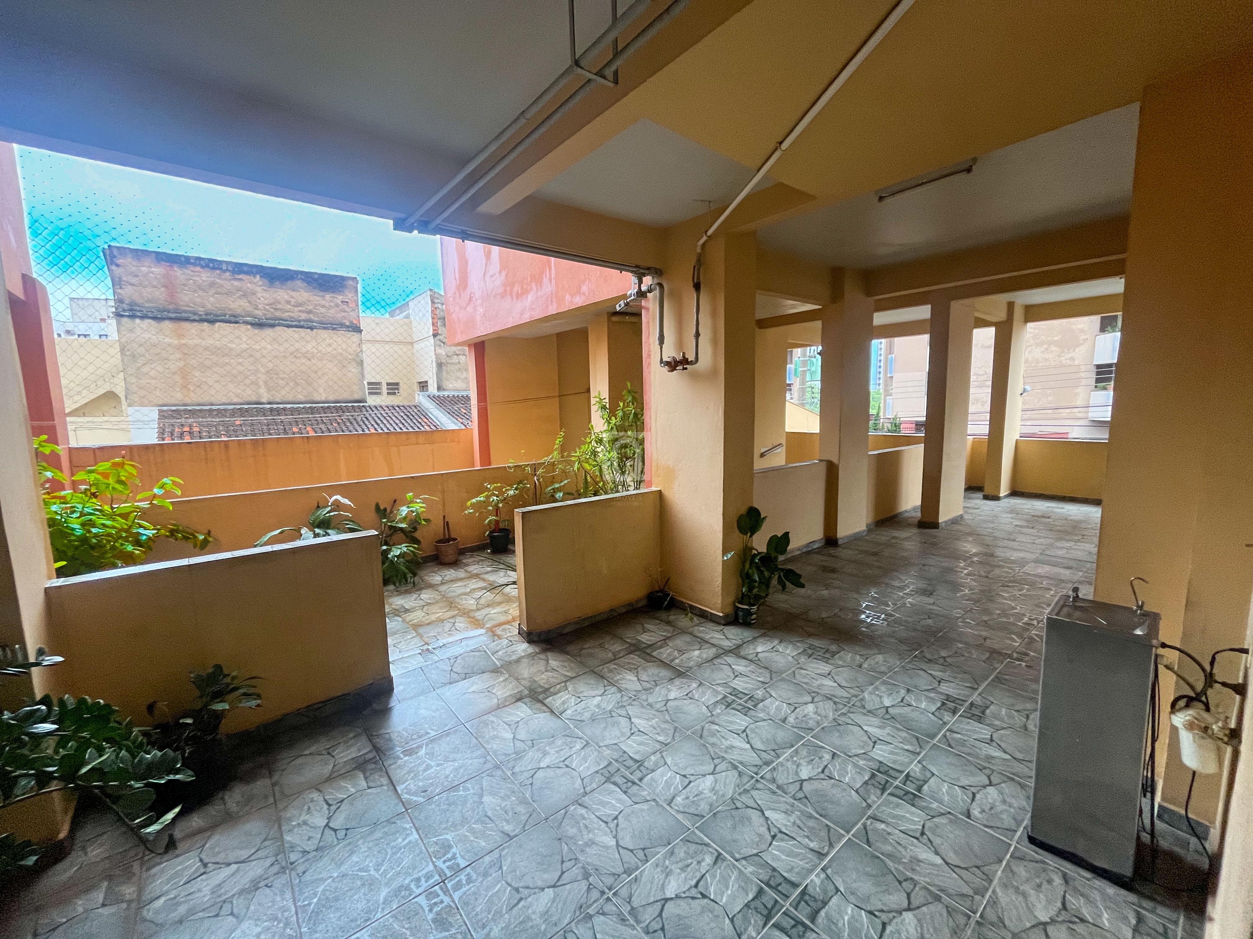 Apartamento à venda com 2 quartos, 74m² - Foto 18