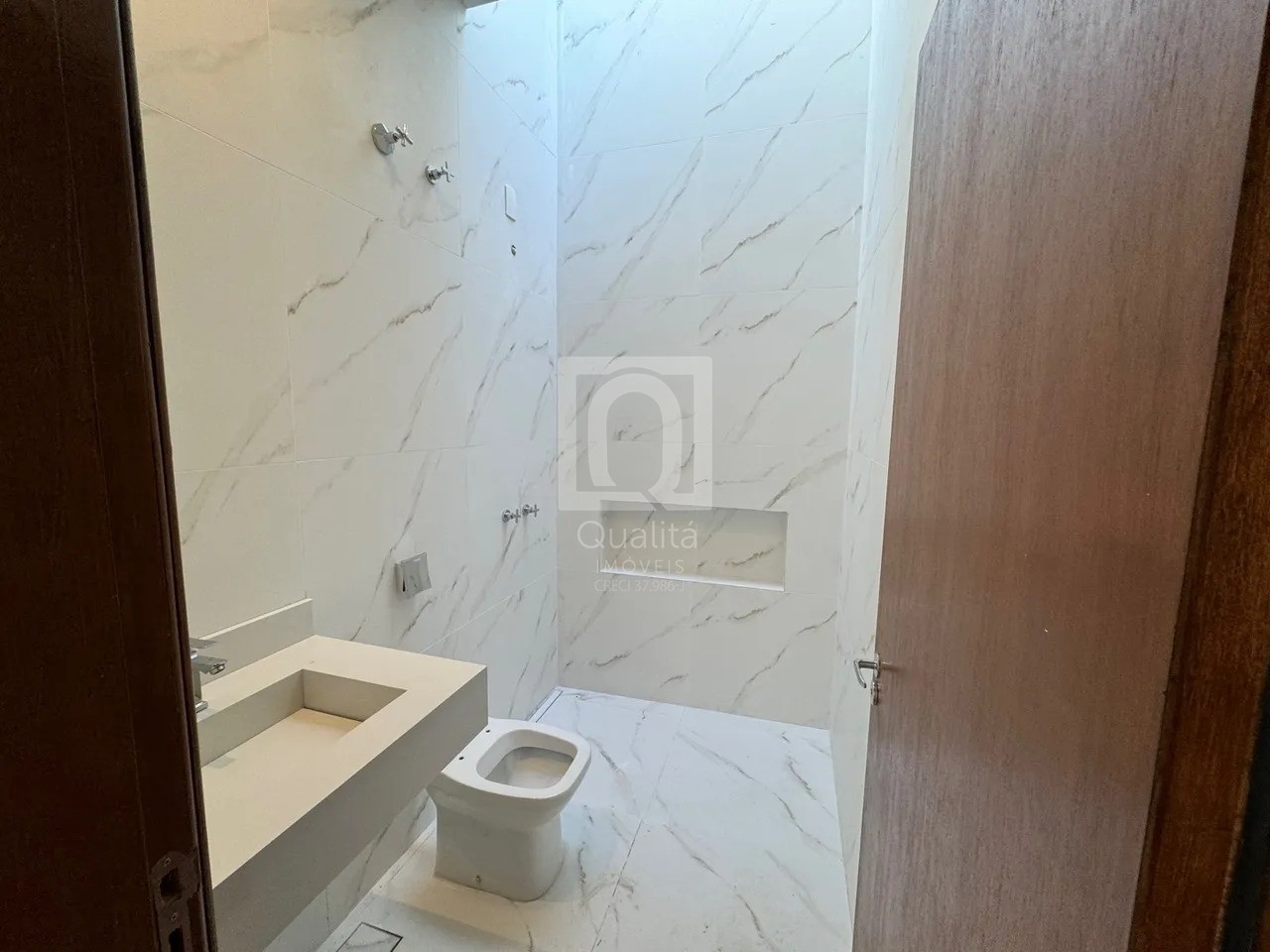 Casa à venda com 3 quartos, 150m² - Foto 8