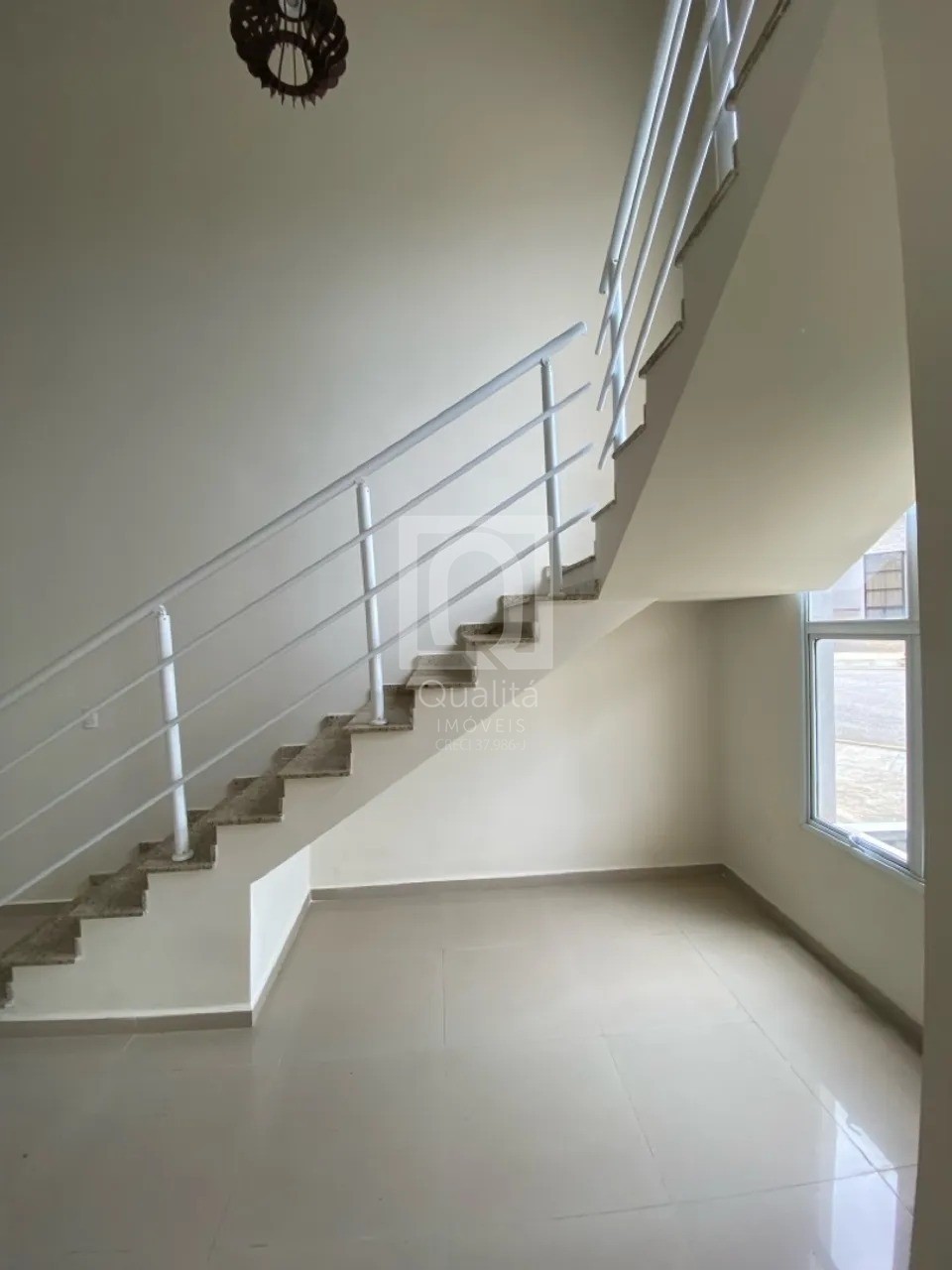 Casa de Condomínio à venda e aluguel com 3 quartos, 200m² - Foto 6
