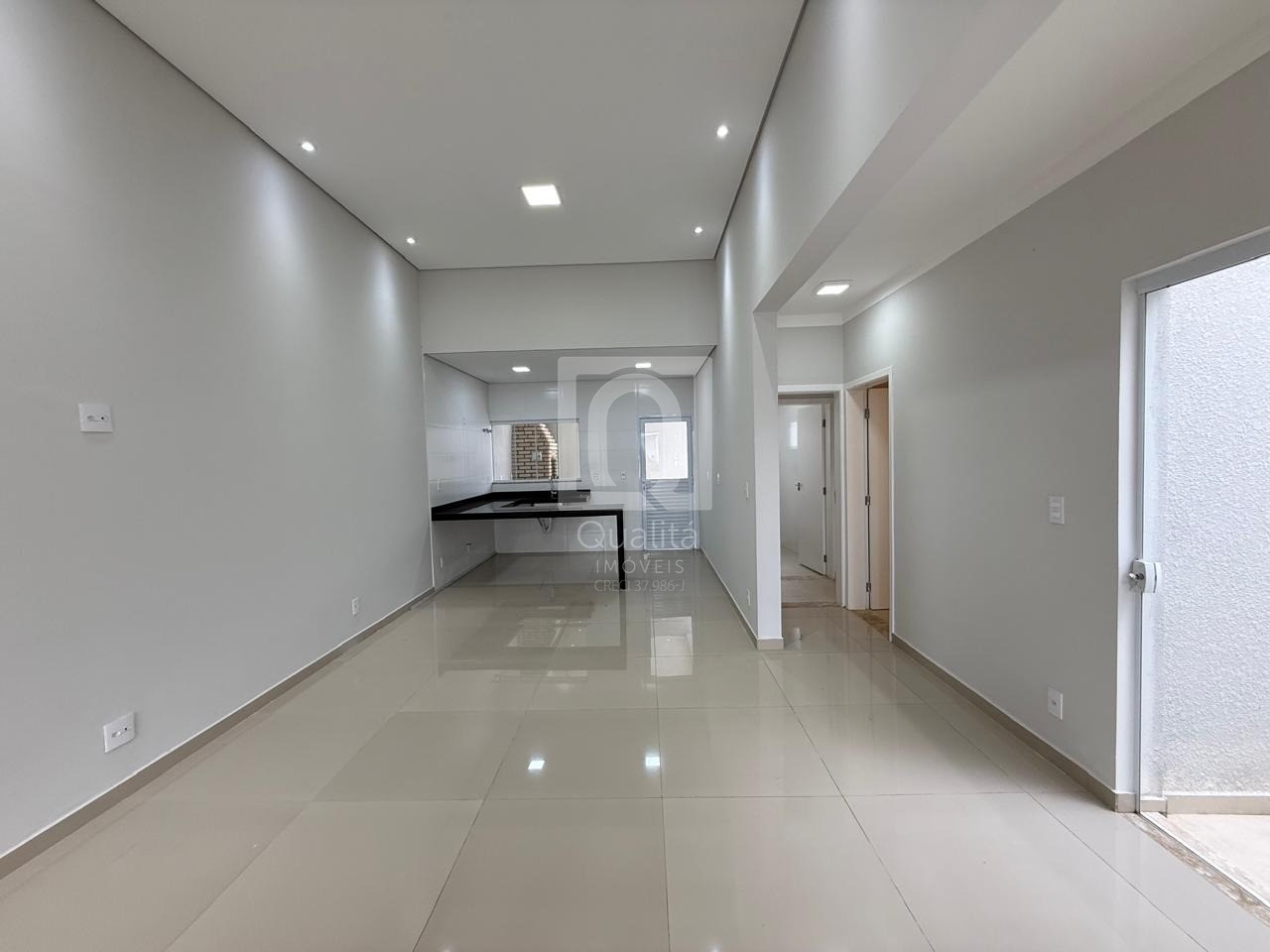 Casa de Condomínio à venda com 3 quartos, 1000m² - Foto 1