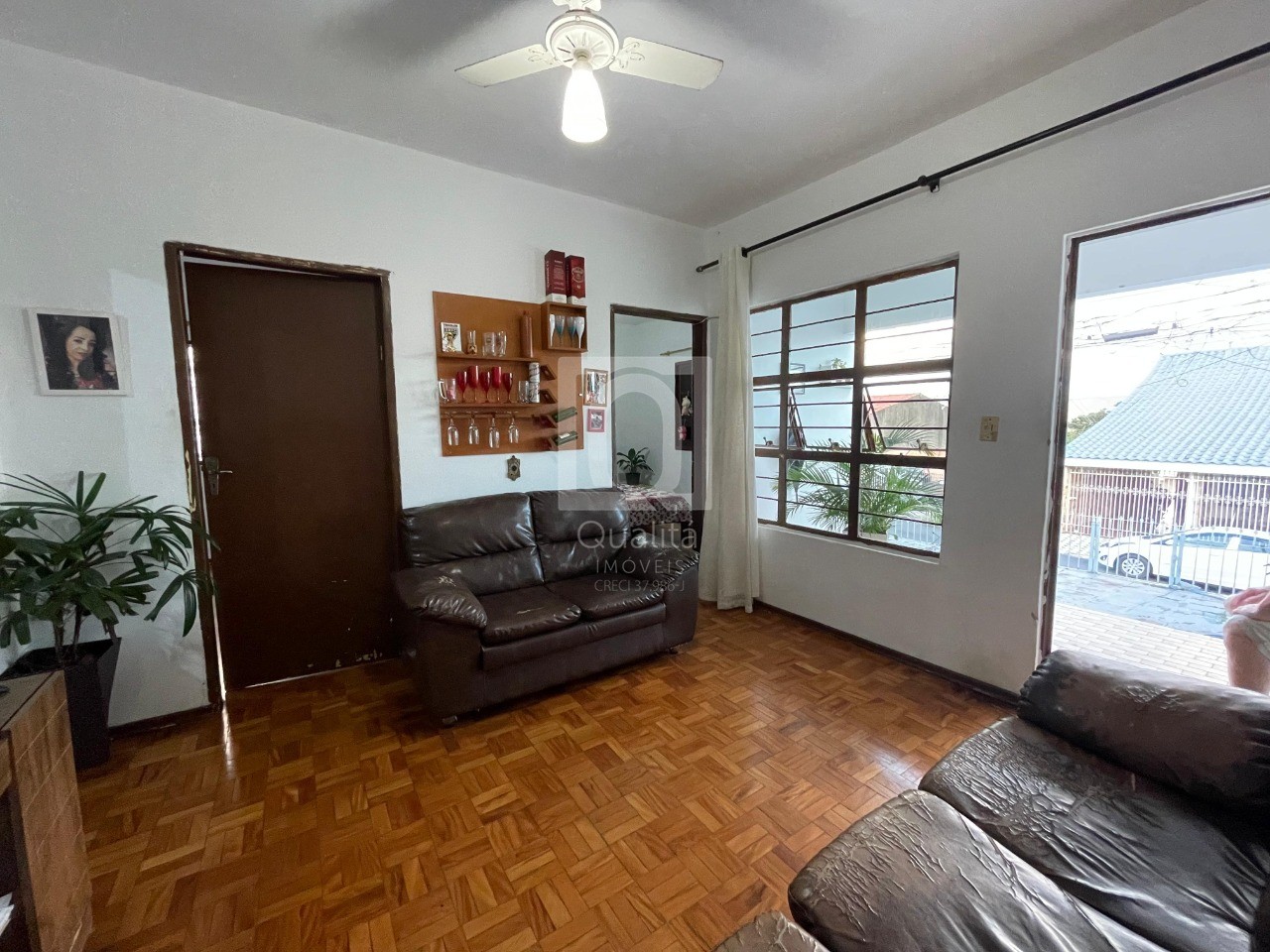 Casa à venda com 3 quartos, 250m² - Foto 3