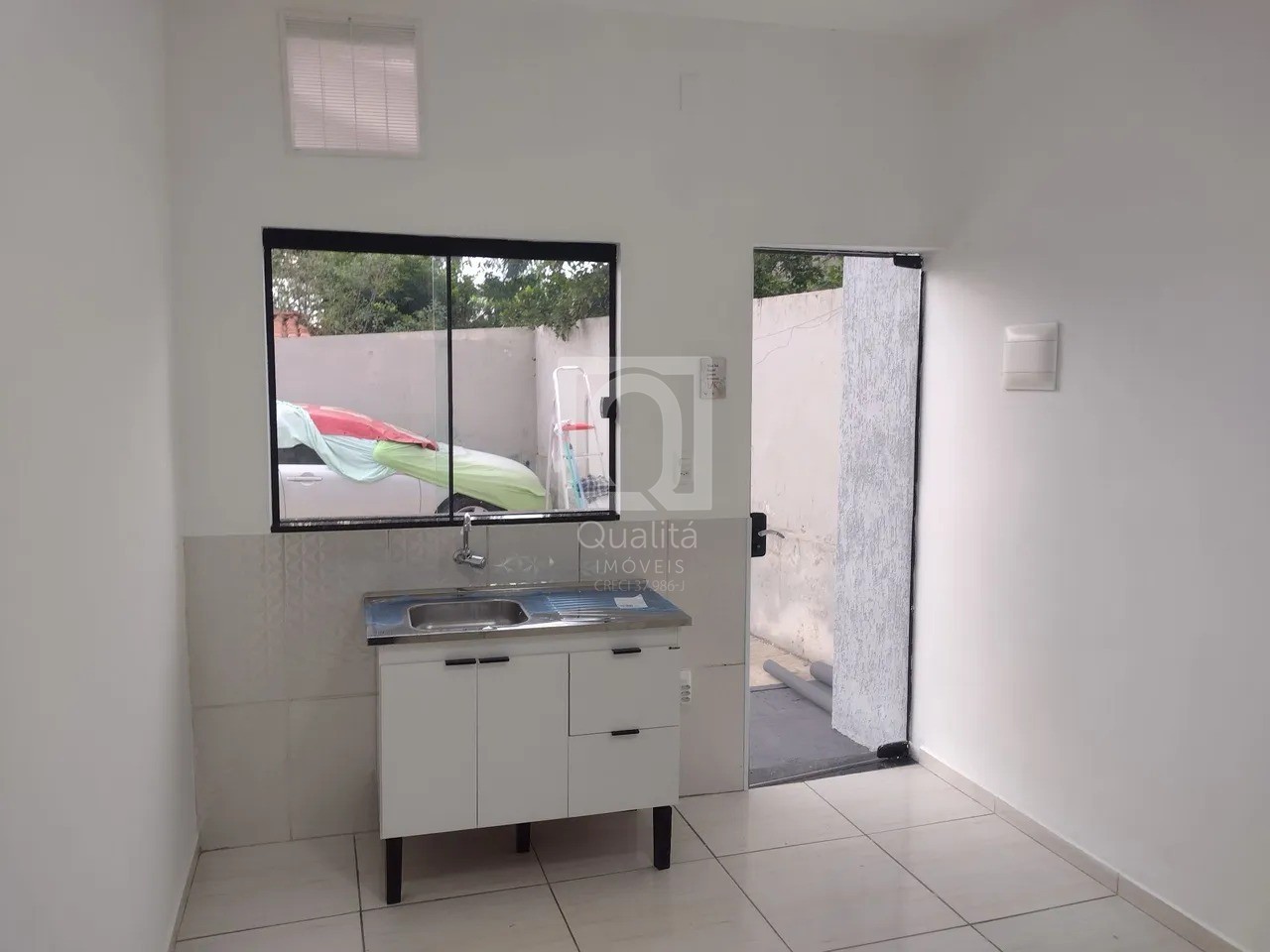 Casa de Condomínio à venda com 1 quarto, 23m² - Foto 2
