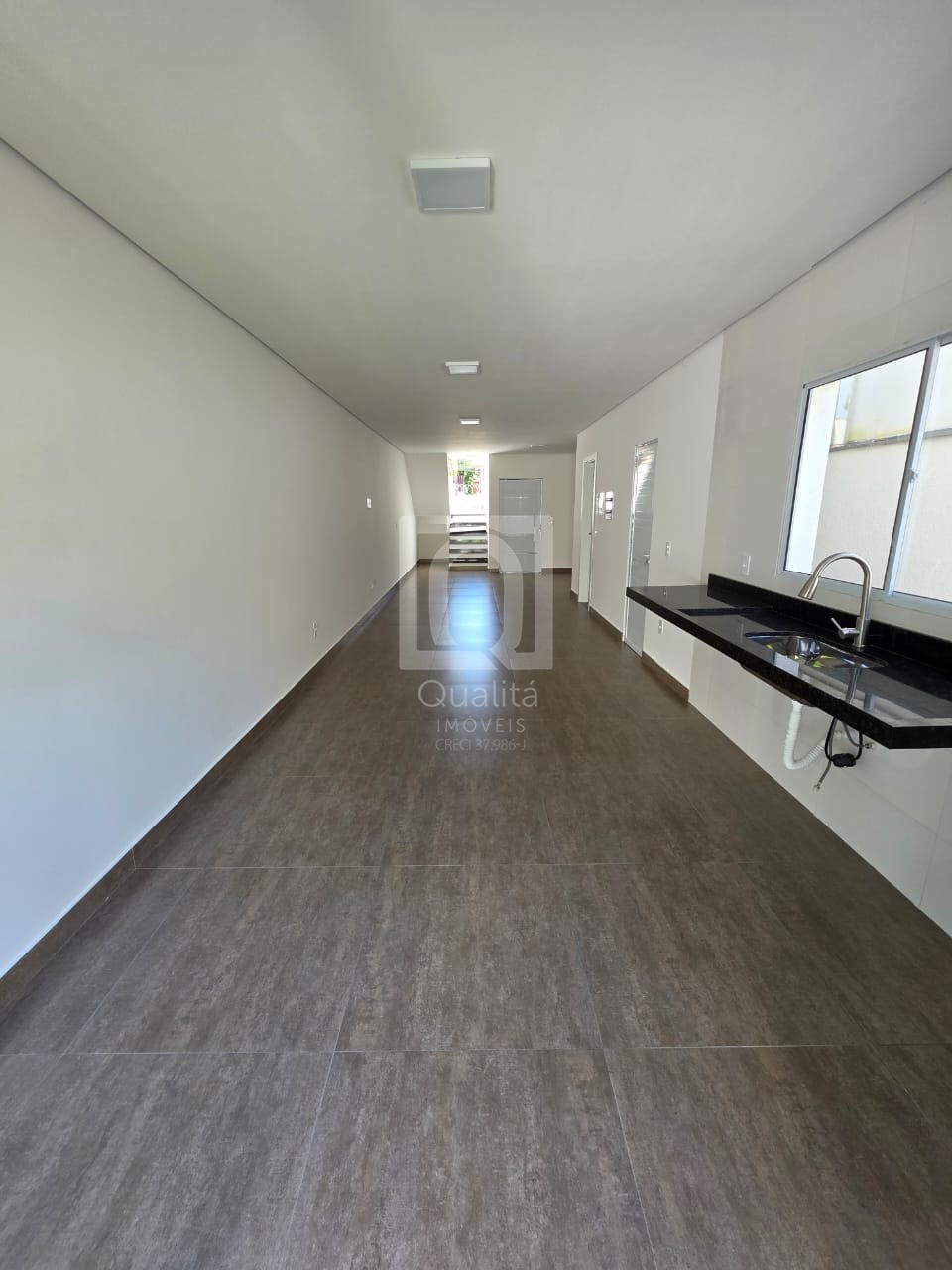 Casa à venda com 3 quartos, 123m² - Foto 4