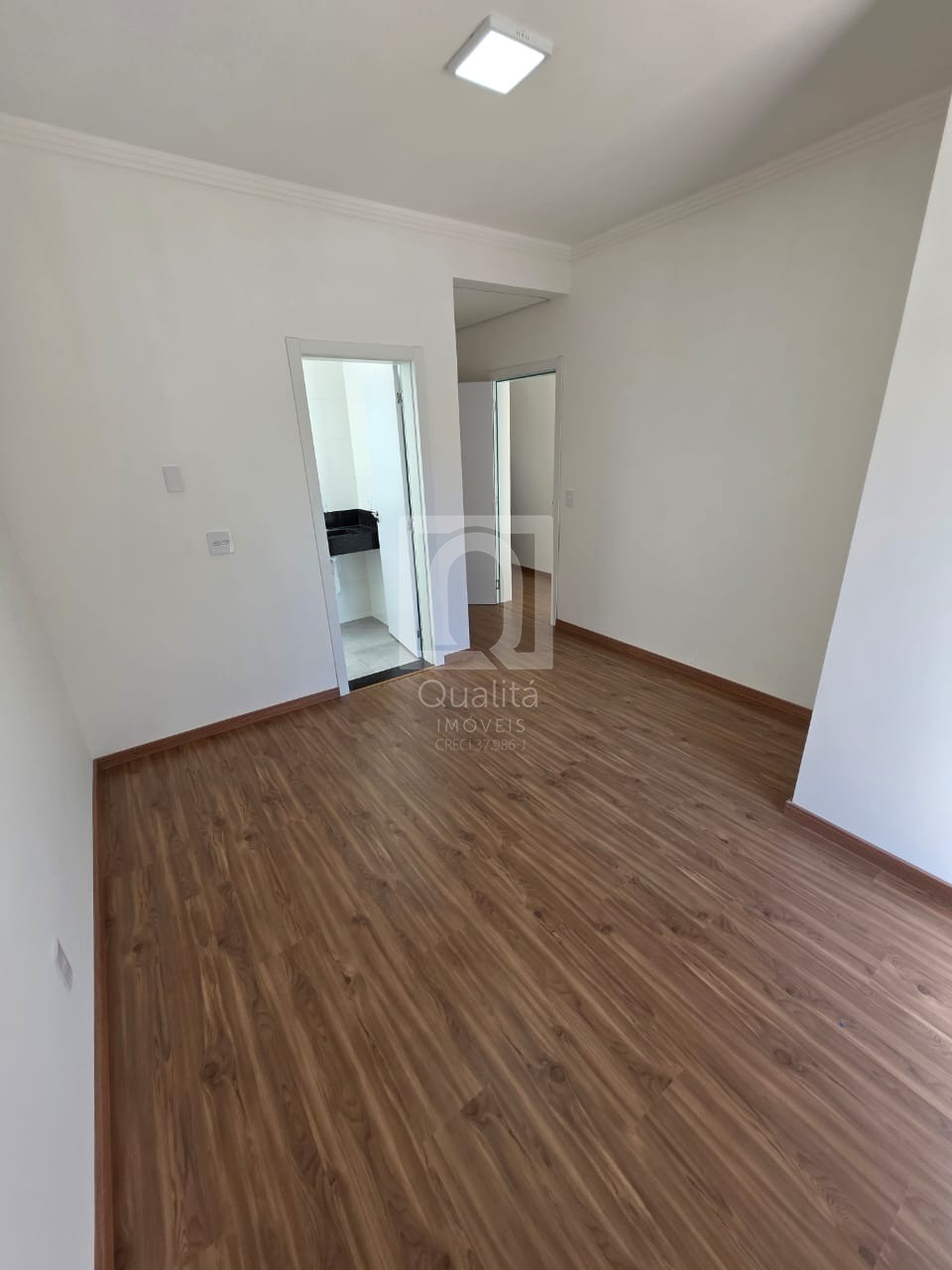 Casa à venda com 3 quartos, 123m² - Foto 8