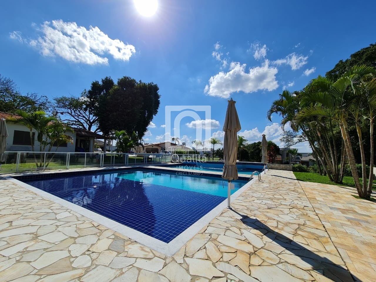 Casa de Condomínio à venda com 3 quartos, 360m² - Foto 27