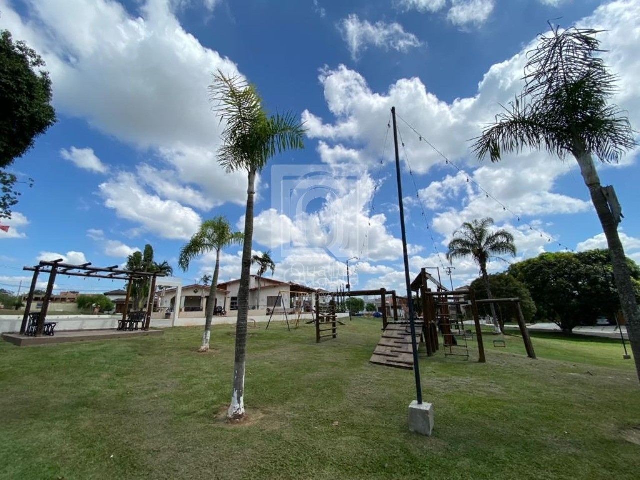 Casa de Condomínio à venda com 3 quartos, 360m² - Foto 34
