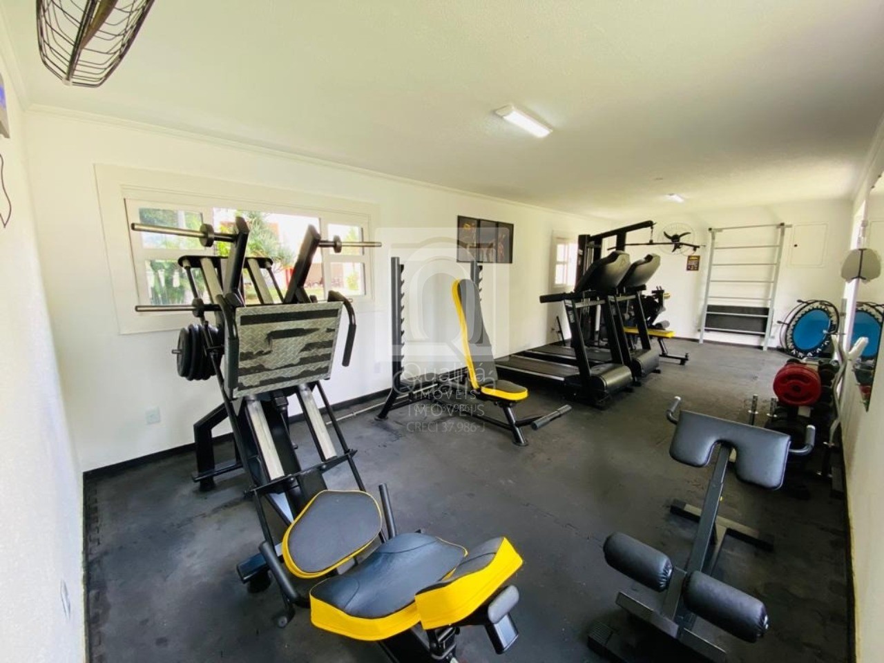 Casa de Condomínio à venda com 3 quartos, 360m² - Foto 33