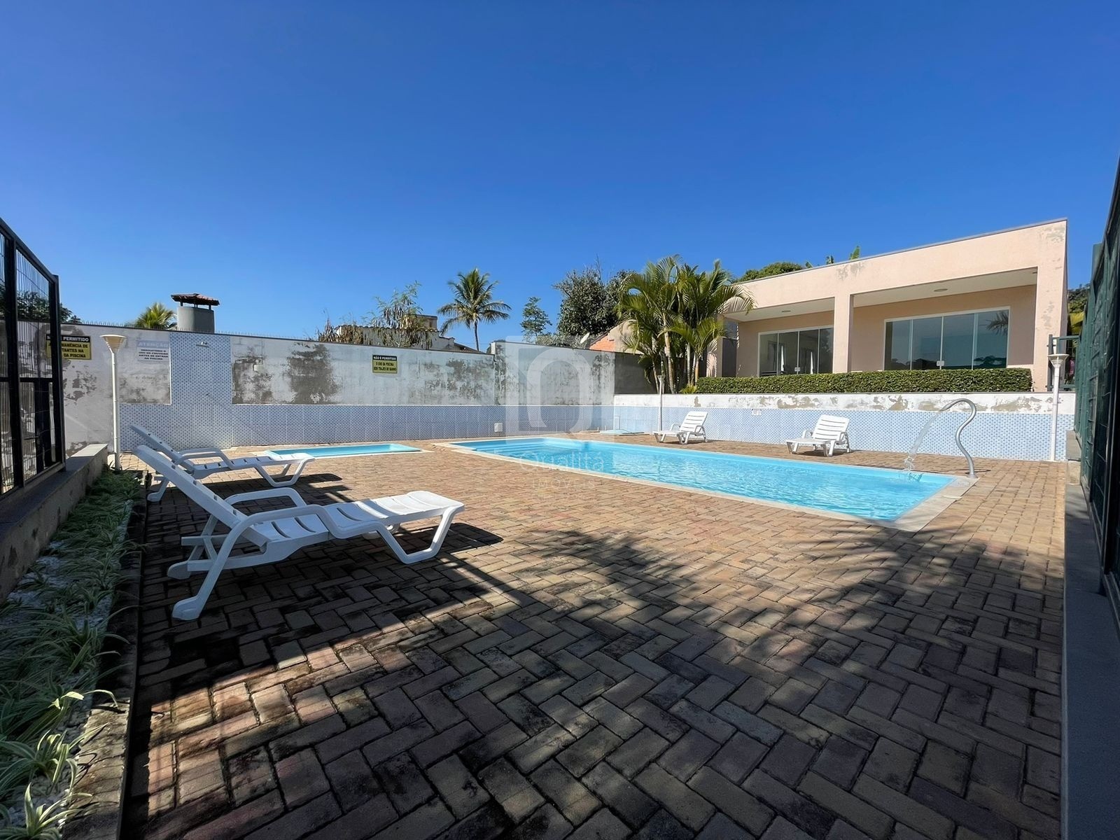 Casa de Condomínio à venda com 2 quartos, 210m² - Foto 10