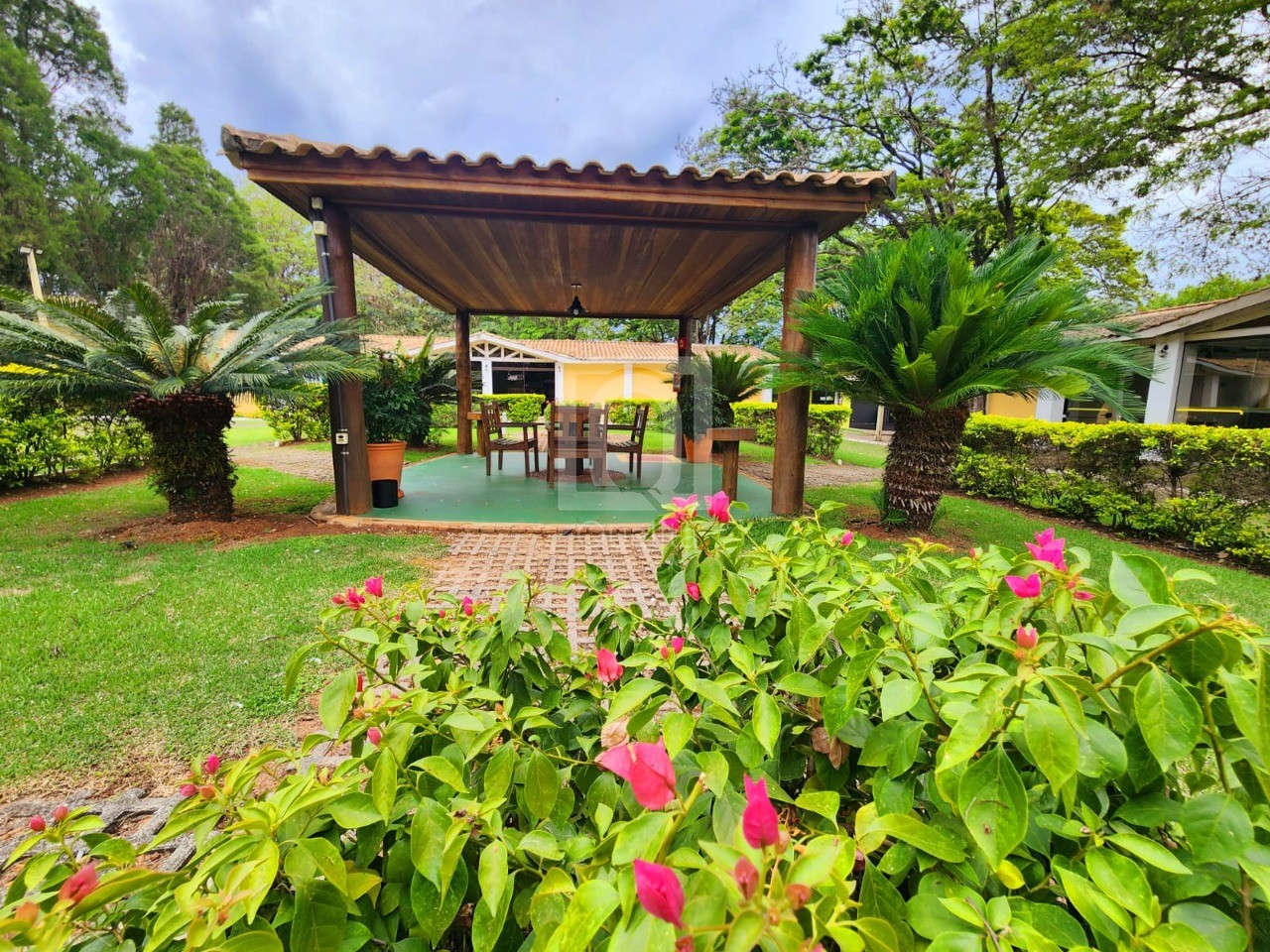 Casa de Condomínio à venda com 3 quartos, 1000m² - Foto 34