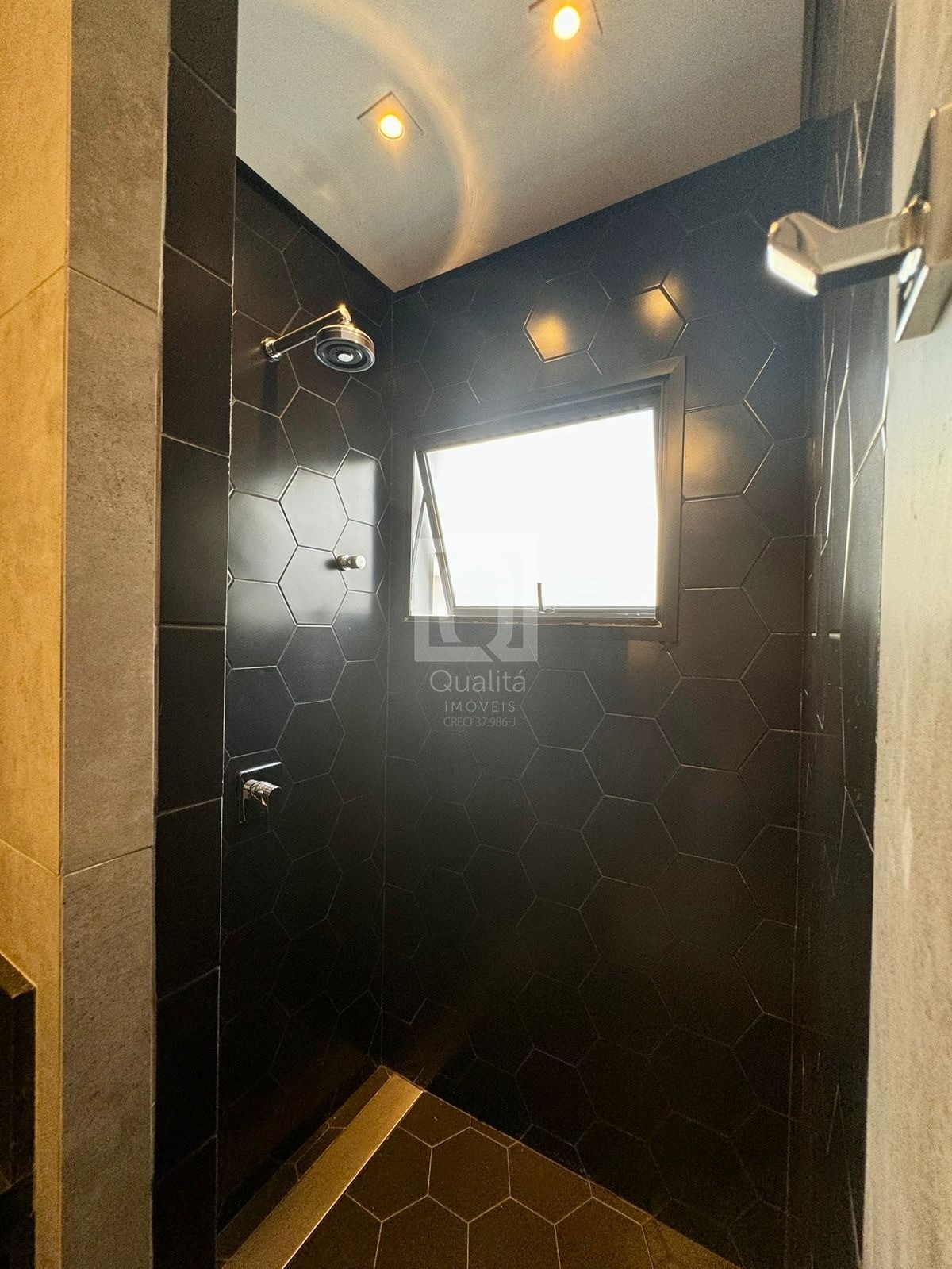 Casa de Condomínio à venda com 3 quartos, 353m² - Foto 14