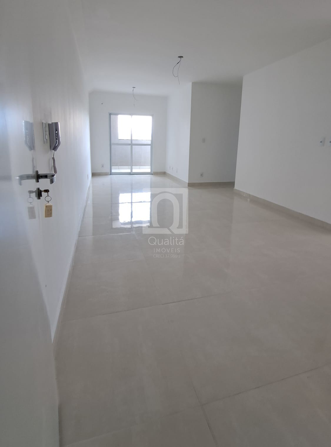 Apartamento à venda com 3 quartos, 78m² - Foto 1