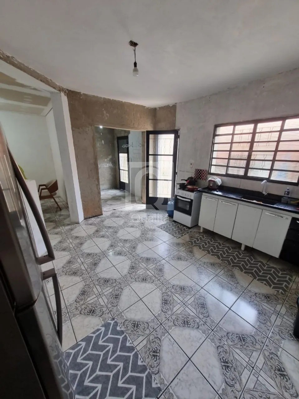 Sobrado à venda com 4 quartos, 175m² - Foto 1
