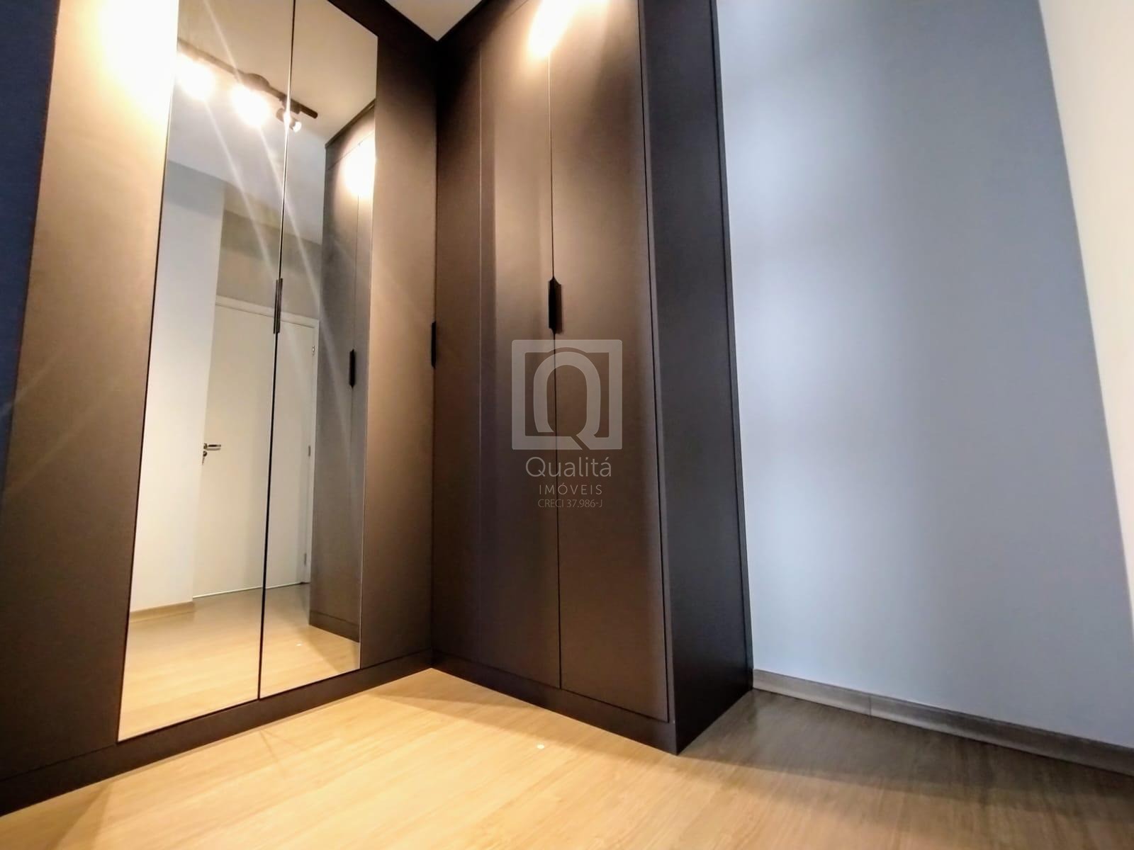 Apartamento à venda com 3 quartos, 119m² - Foto 20