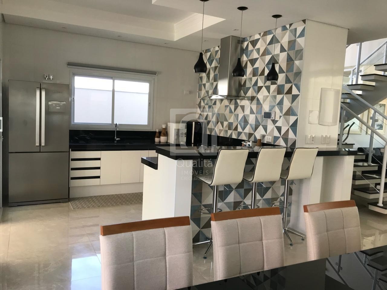 Sobrado à venda com 3 quartos, 250m² - Foto 3