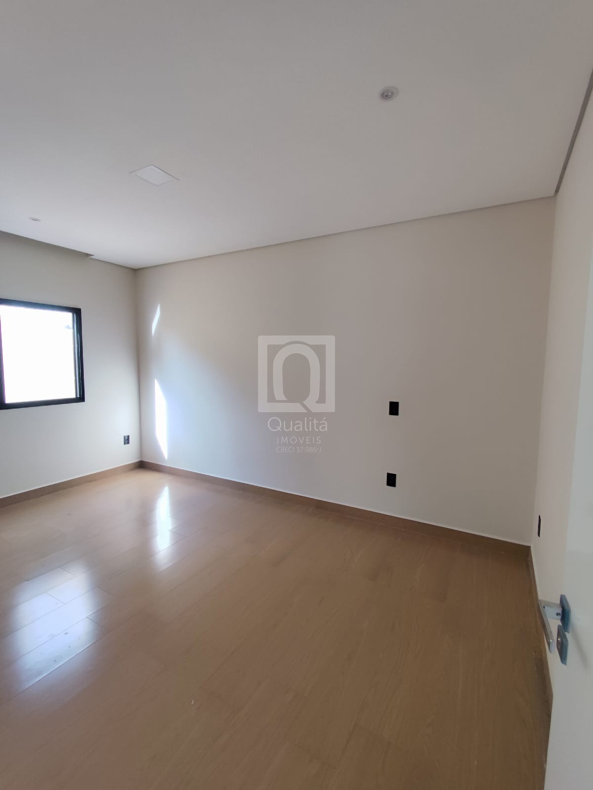 Casa de Condomínio à venda com 3 quartos, 228m² - Foto 11