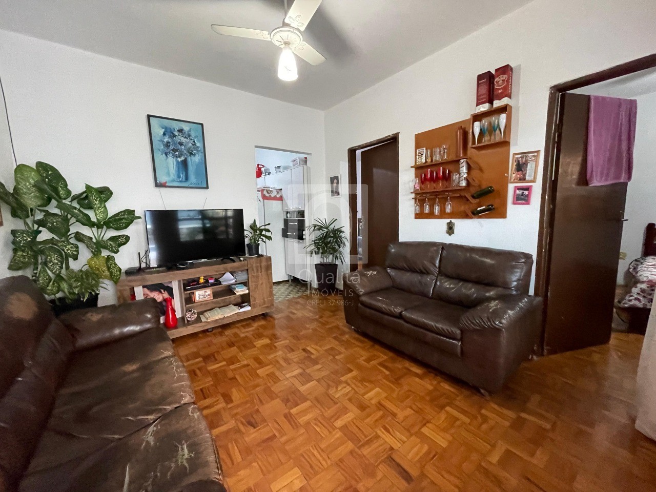 Casa à venda com 3 quartos, 250m² - Foto 1