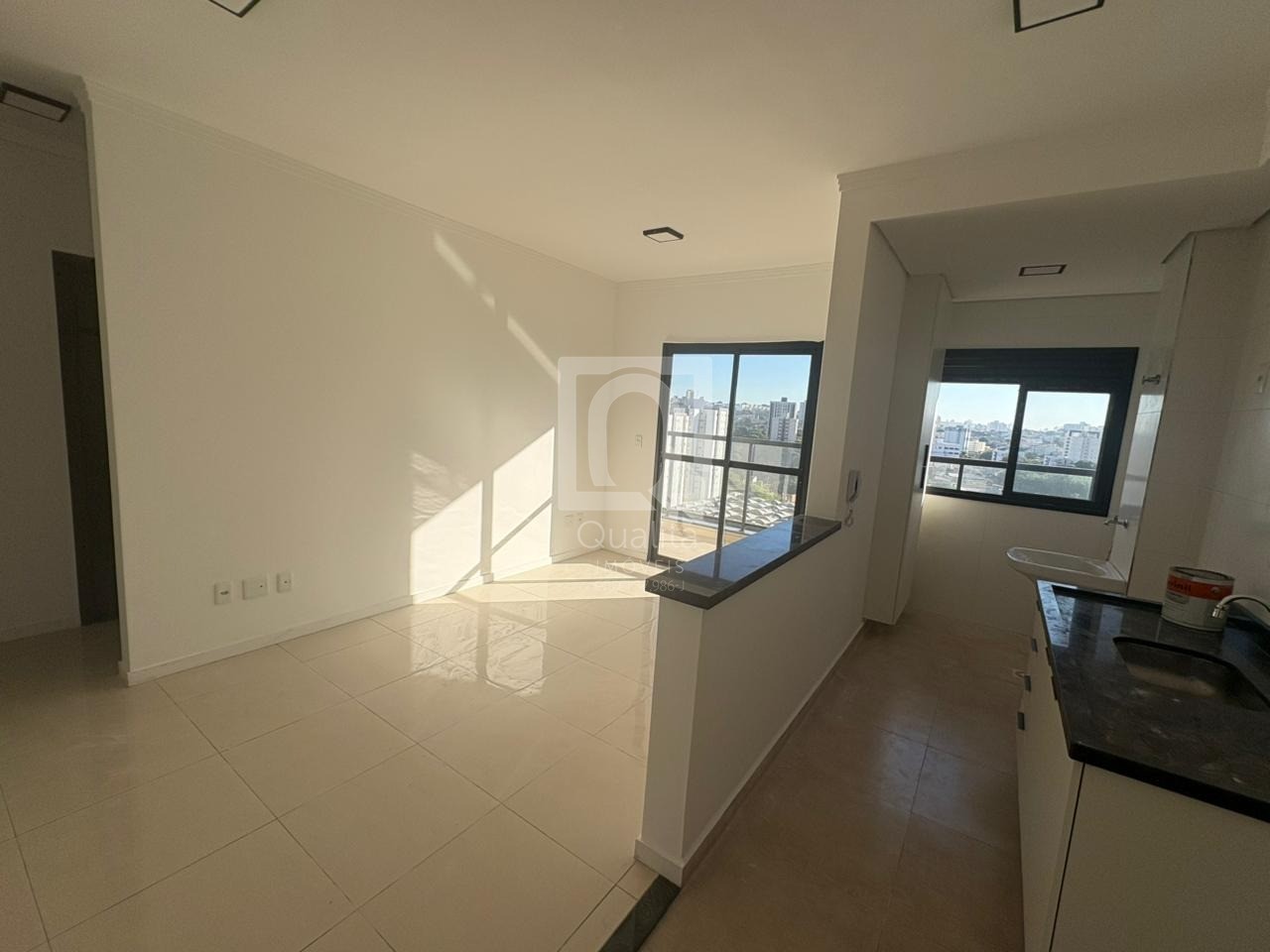 Apartamento à venda com 2 quartos, 66m² - Foto 1