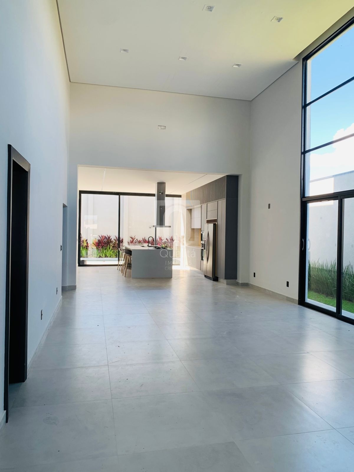 Casa de Condomínio à venda e aluguel com 3 quartos, 600m² - Foto 3