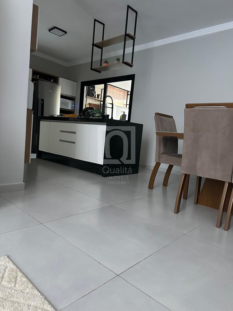 Casa de Condomínio à venda com 3 quartos, 200m² - Foto 4