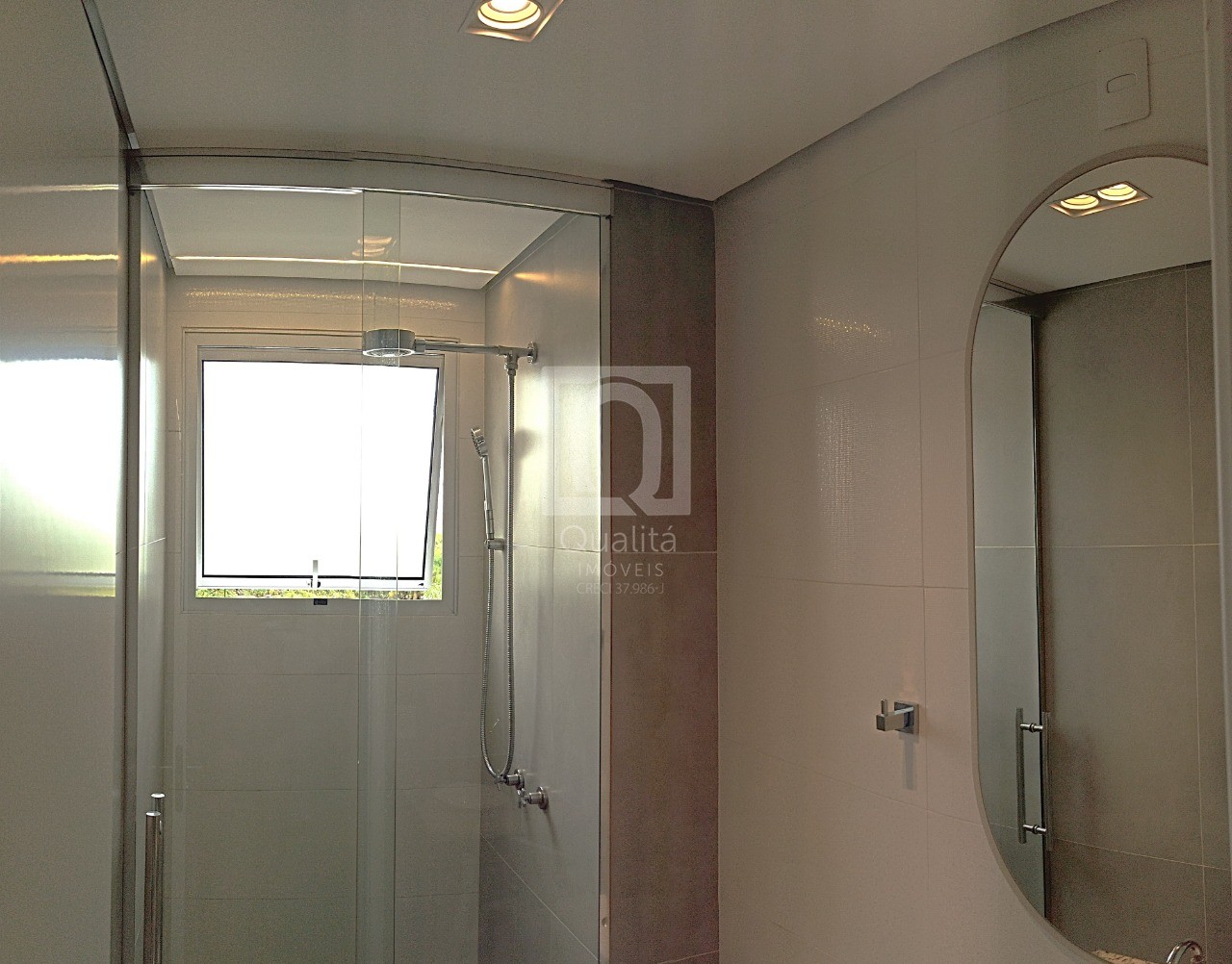Apartamento à venda com 2 quartos, 61m² - Foto 17